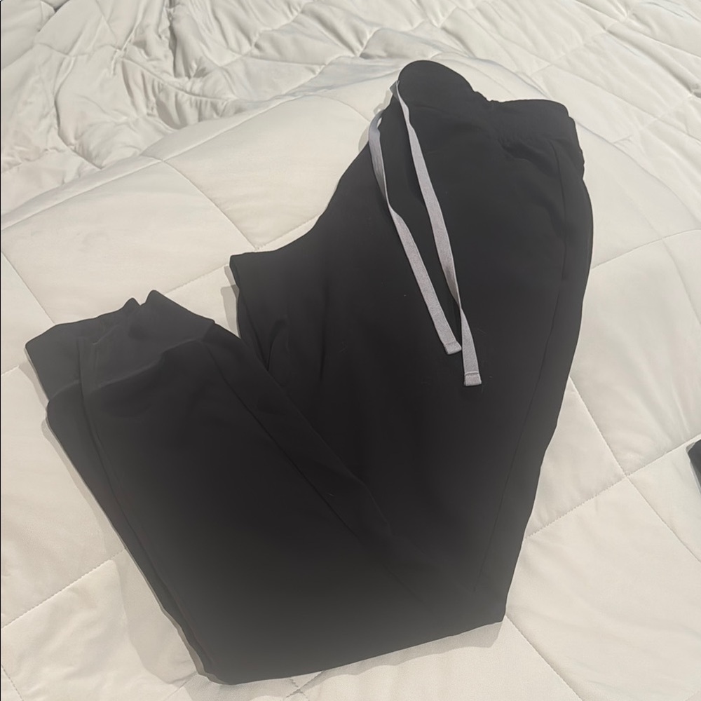 FIGS Zamora jogger scrub pants